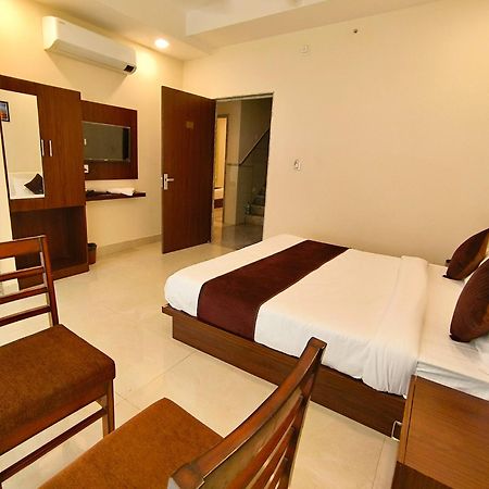 Hotel Veer Palace Near Udaipole Udaipur Extérieur photo