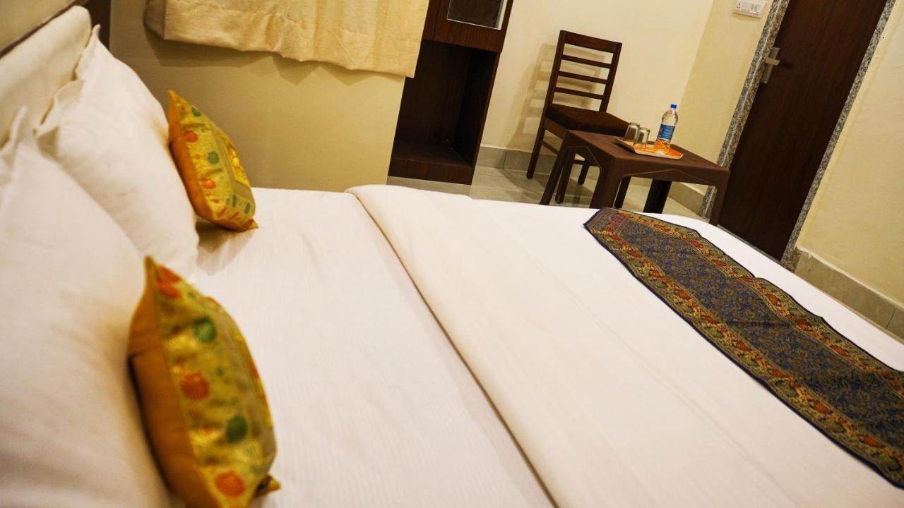 Hotel Veer Palace Near Udaipole Udaipur Extérieur photo