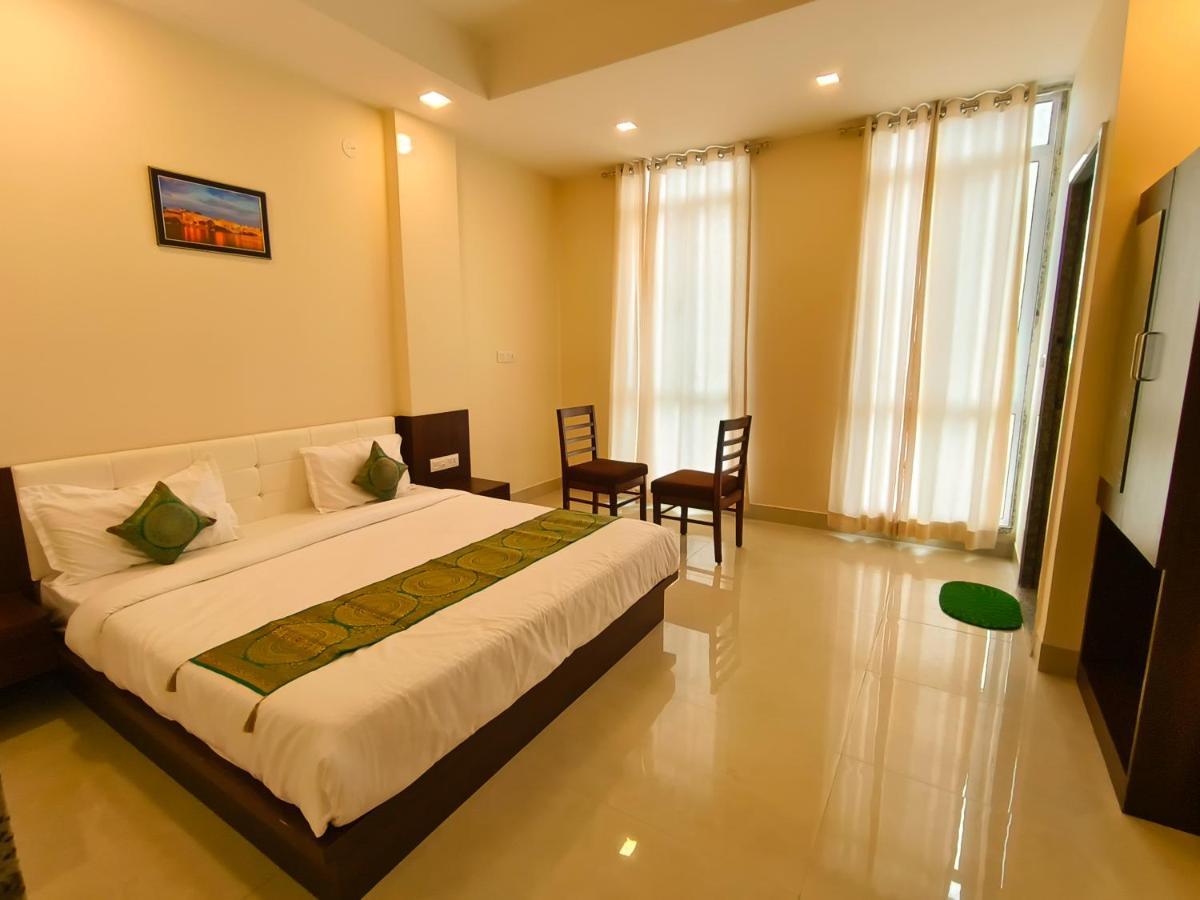 Hotel Veer Palace Near Udaipole Udaipur Extérieur photo