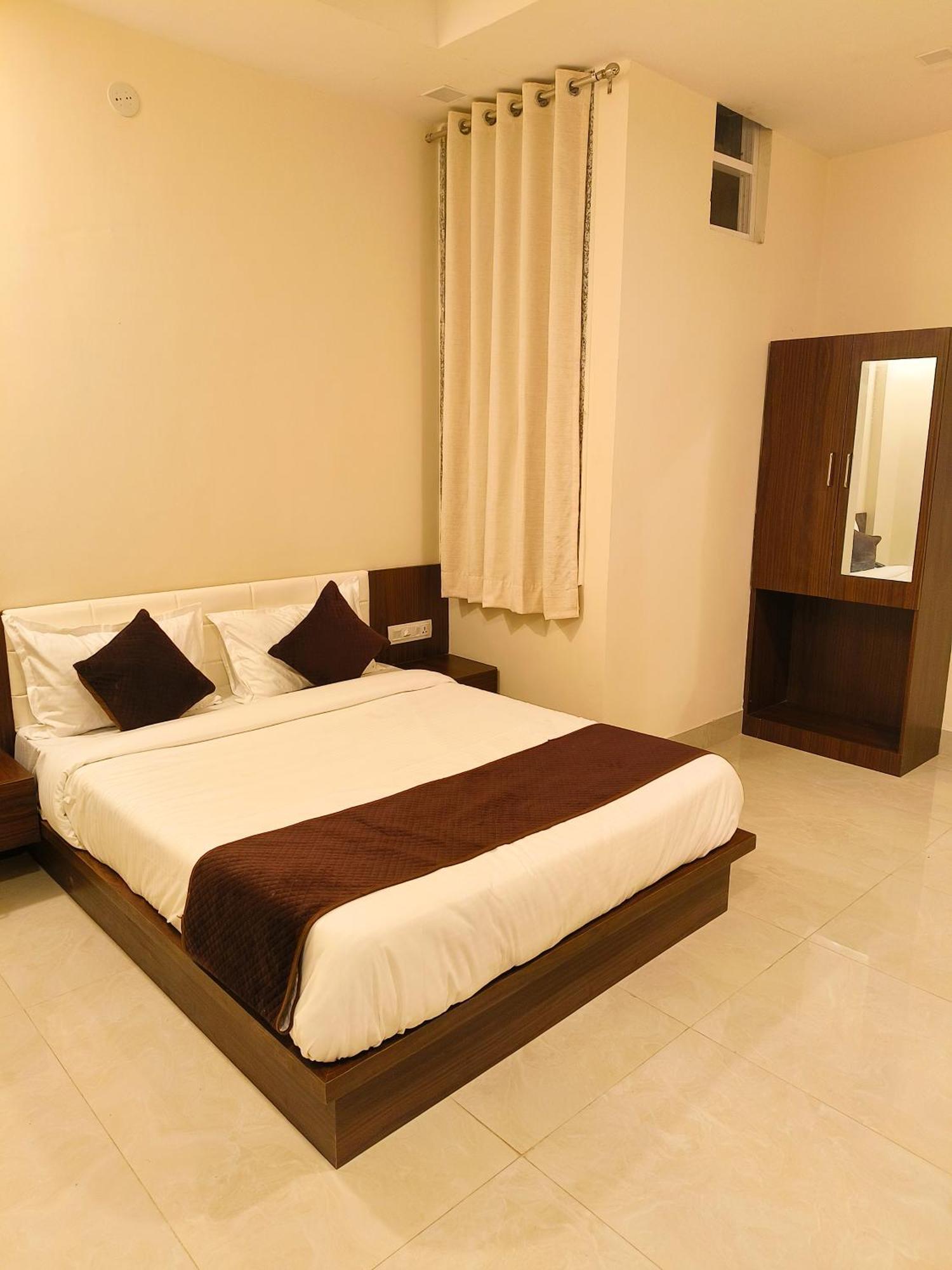 Hotel Veer Palace Near Udaipole Udaipur Extérieur photo