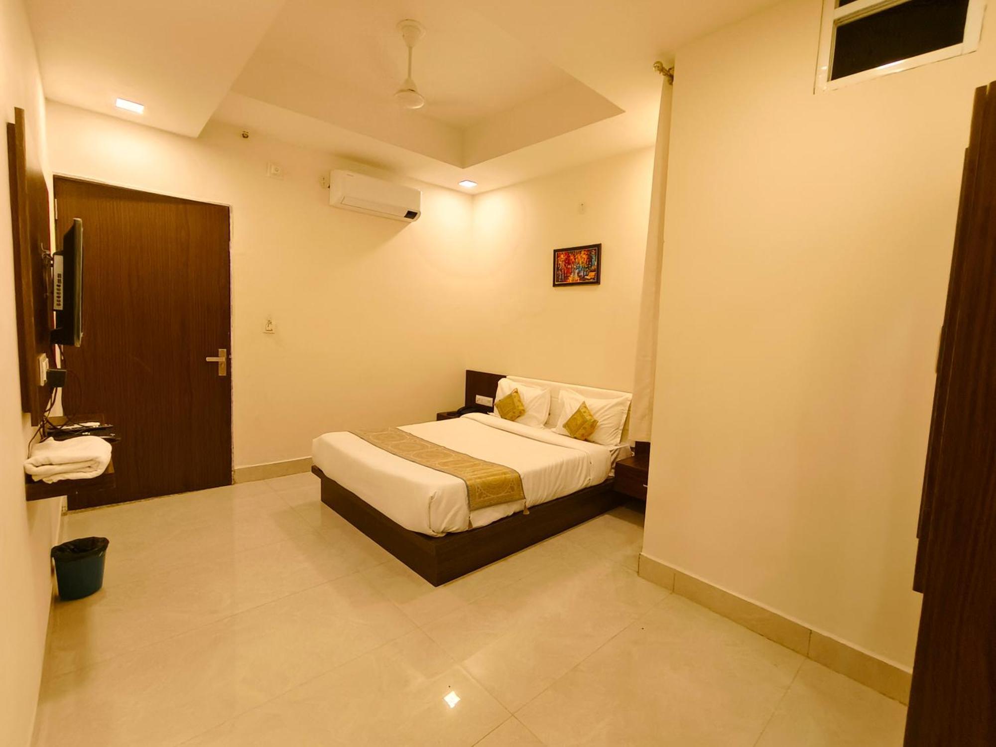 Hotel Veer Palace Near Udaipole Udaipur Extérieur photo
